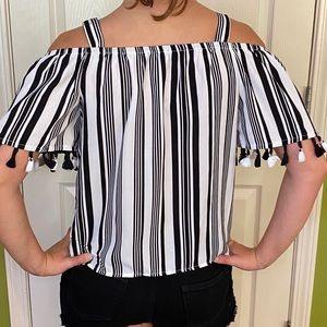 Girls cold shoulder top Sz Lg/14